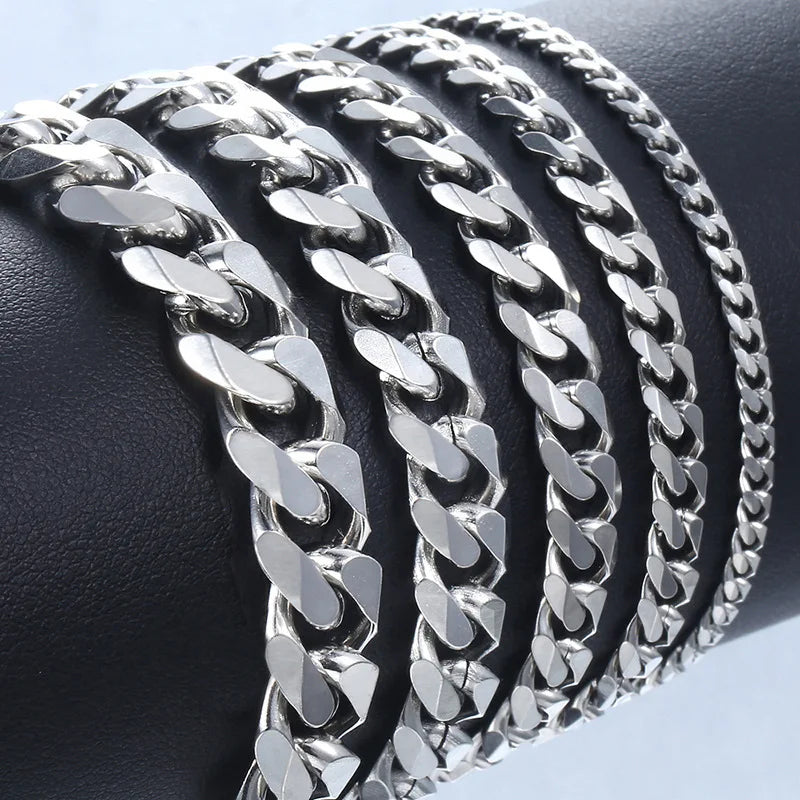 Bold Chain