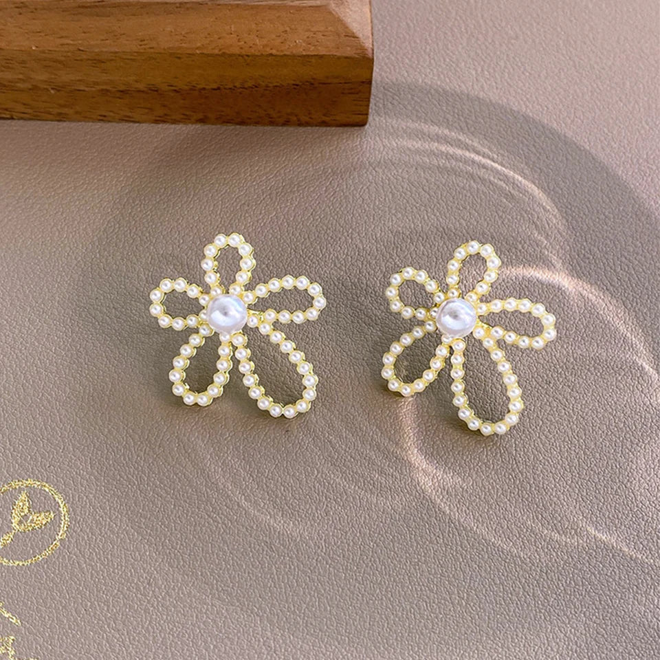 Romantic earring