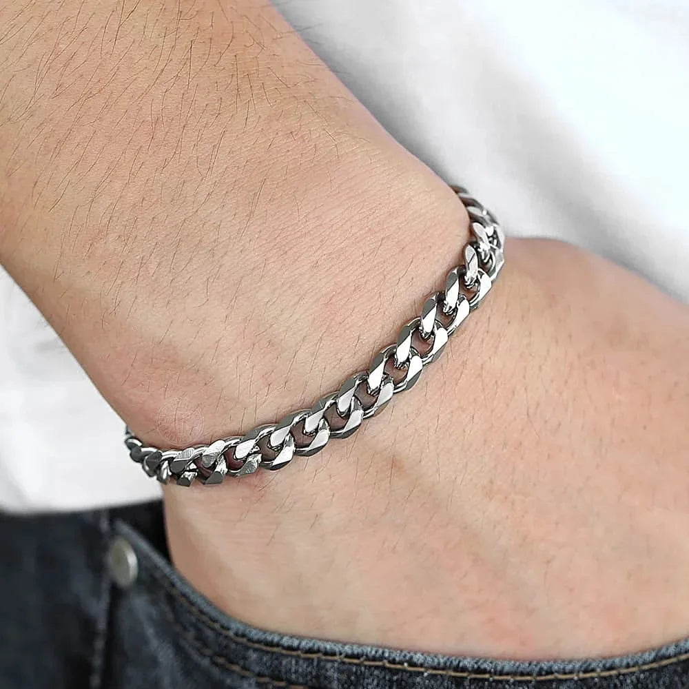 Bold Chain